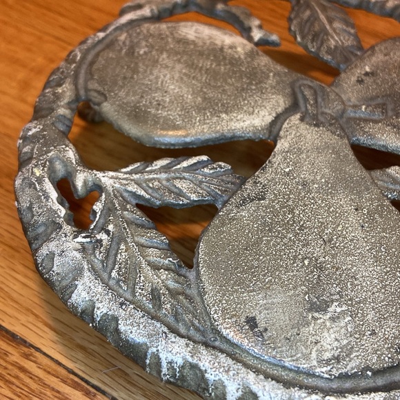 🍐 Vintage brass pear trivet - Picture 3 of 9